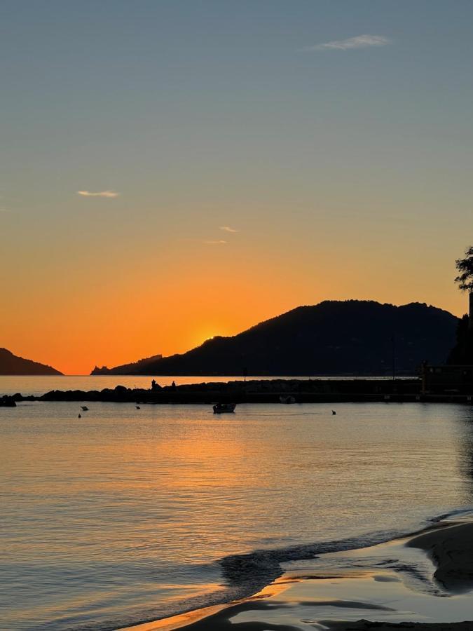 La Torretta A San Terenzo Hotel Lerici Kültér fotó